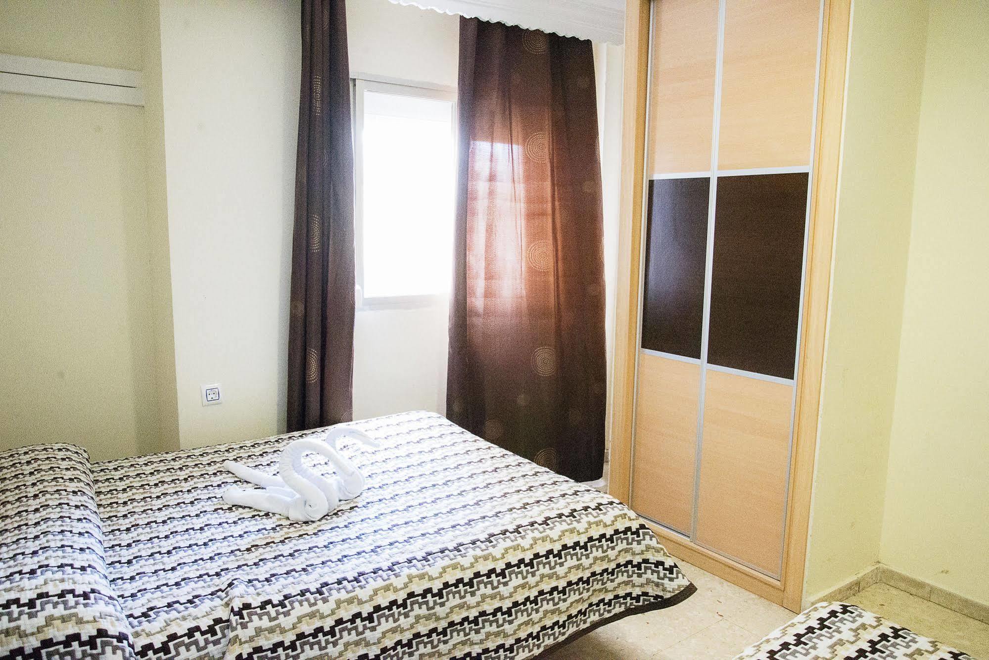 Hostal La Campana La Línea de la Concepción Eksteriør bilde