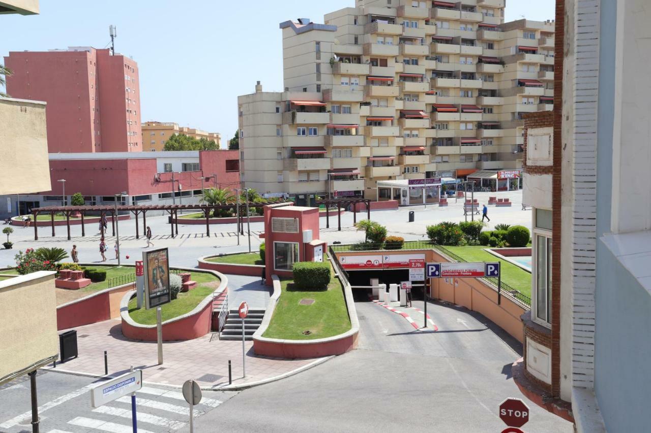 Hostal La Campana La Línea de la Concepción Eksteriør bilde