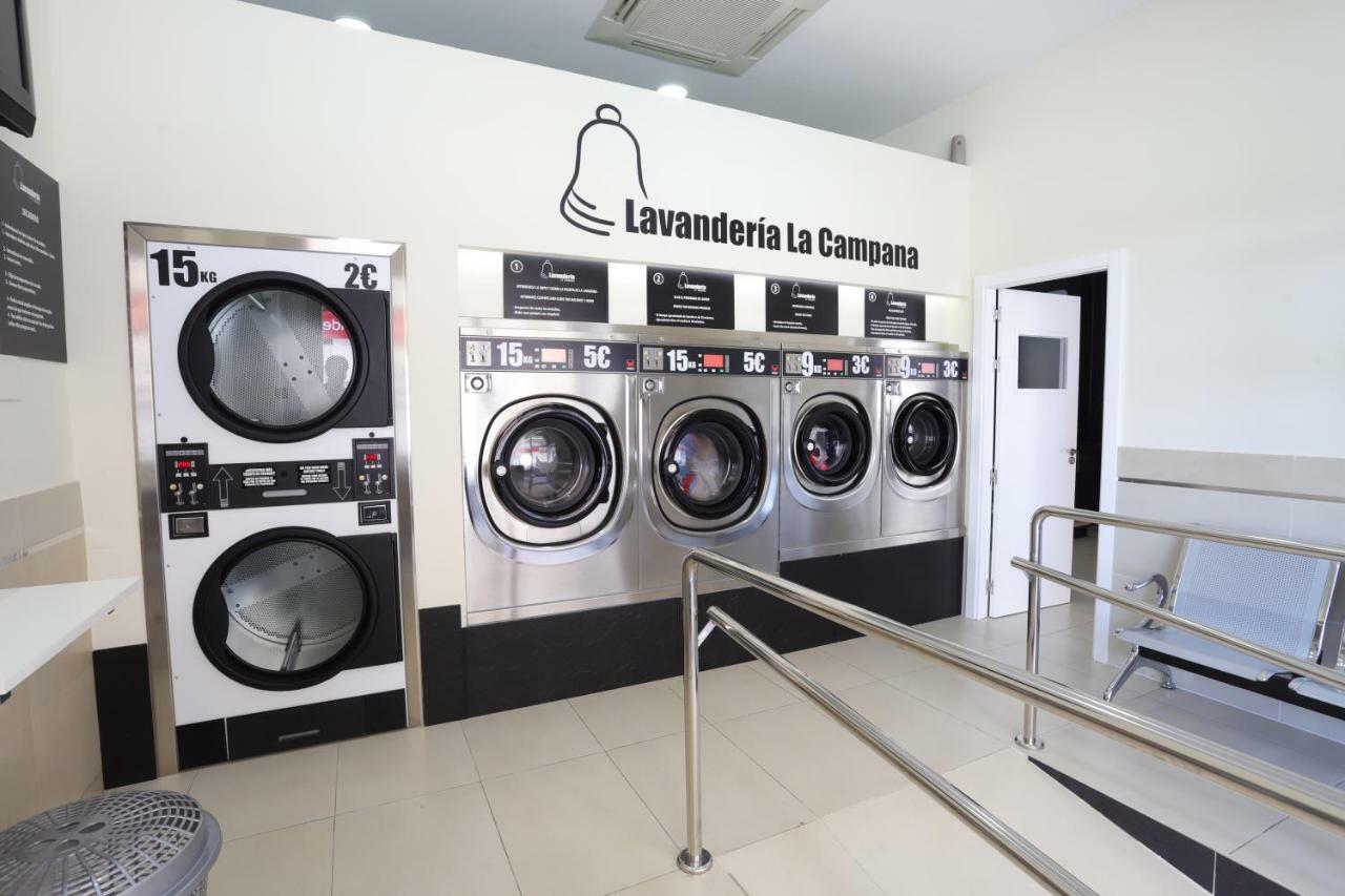Hostal La Campana La Línea de la Concepción Eksteriør bilde